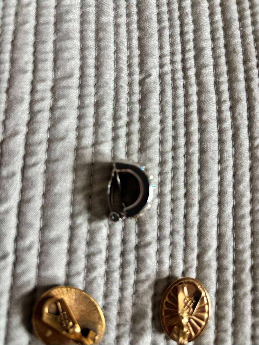 Vintage YSL ST John Earrings Lot of 3 single - Picture 4 of 16